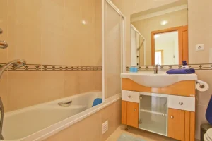 De badkamer van Vila Arade