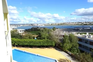 vila-arade-outside-view